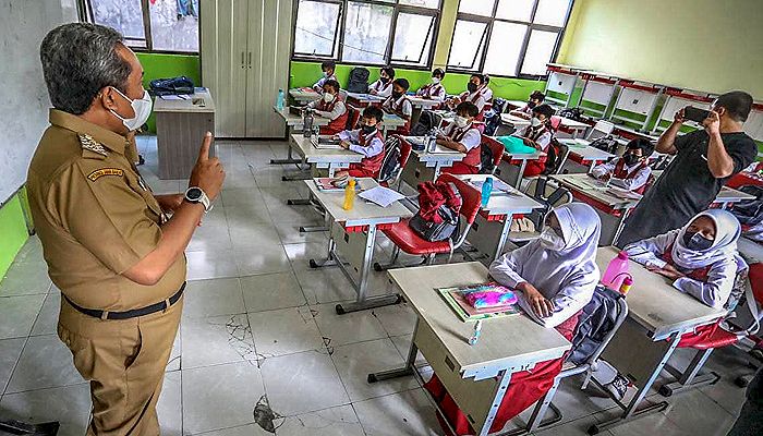 Plt Wali Kota Bandung Imbau Pelajar tidak Nongkrong di Sekolah: Langsung Pulang Saja